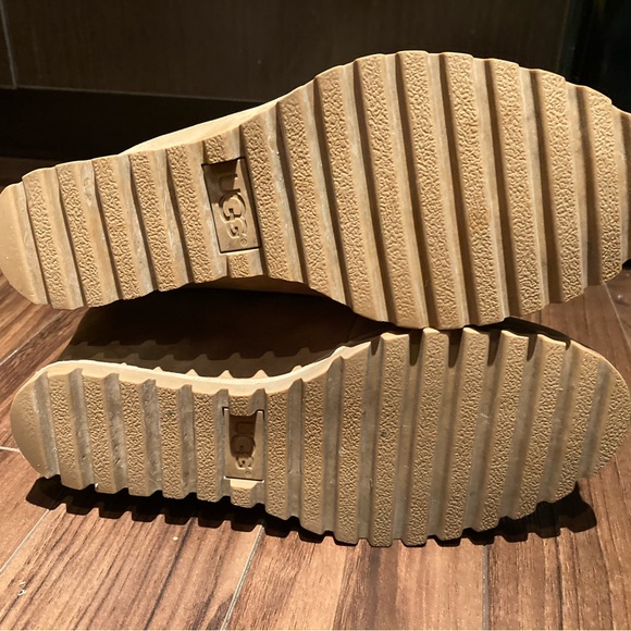 UGG Mason Boots Size 7.5 - Picture 3 of 4